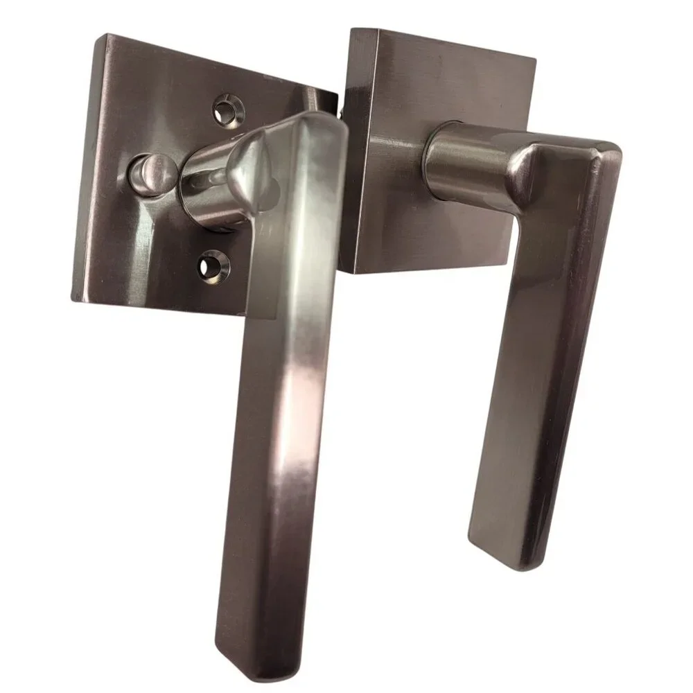 Kwikset Doorknob Bed & Bath Lockable Lever Handle 155HFL SQT 15CP